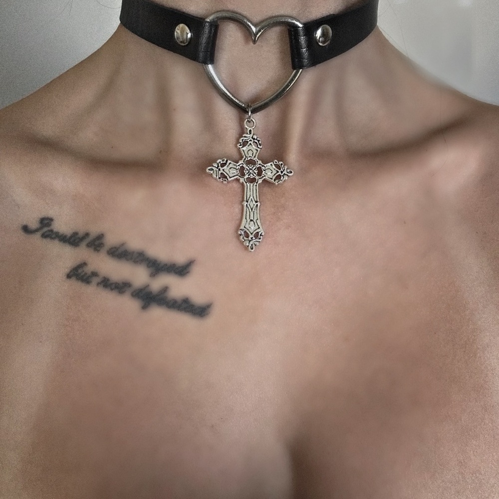 Black Goth Heart Pendant Choker Necklace
